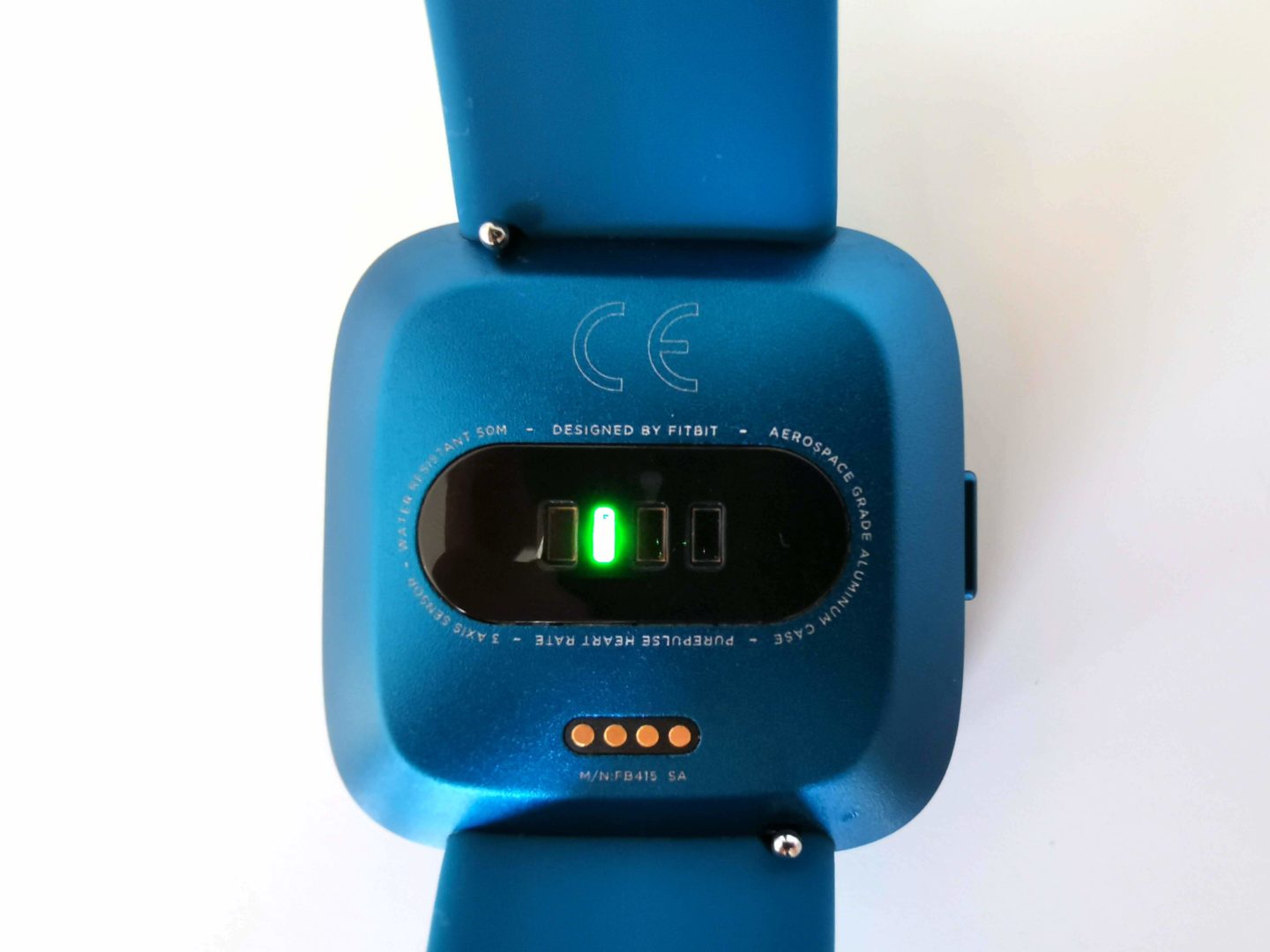 Fitbit Versa Lite - onderkant